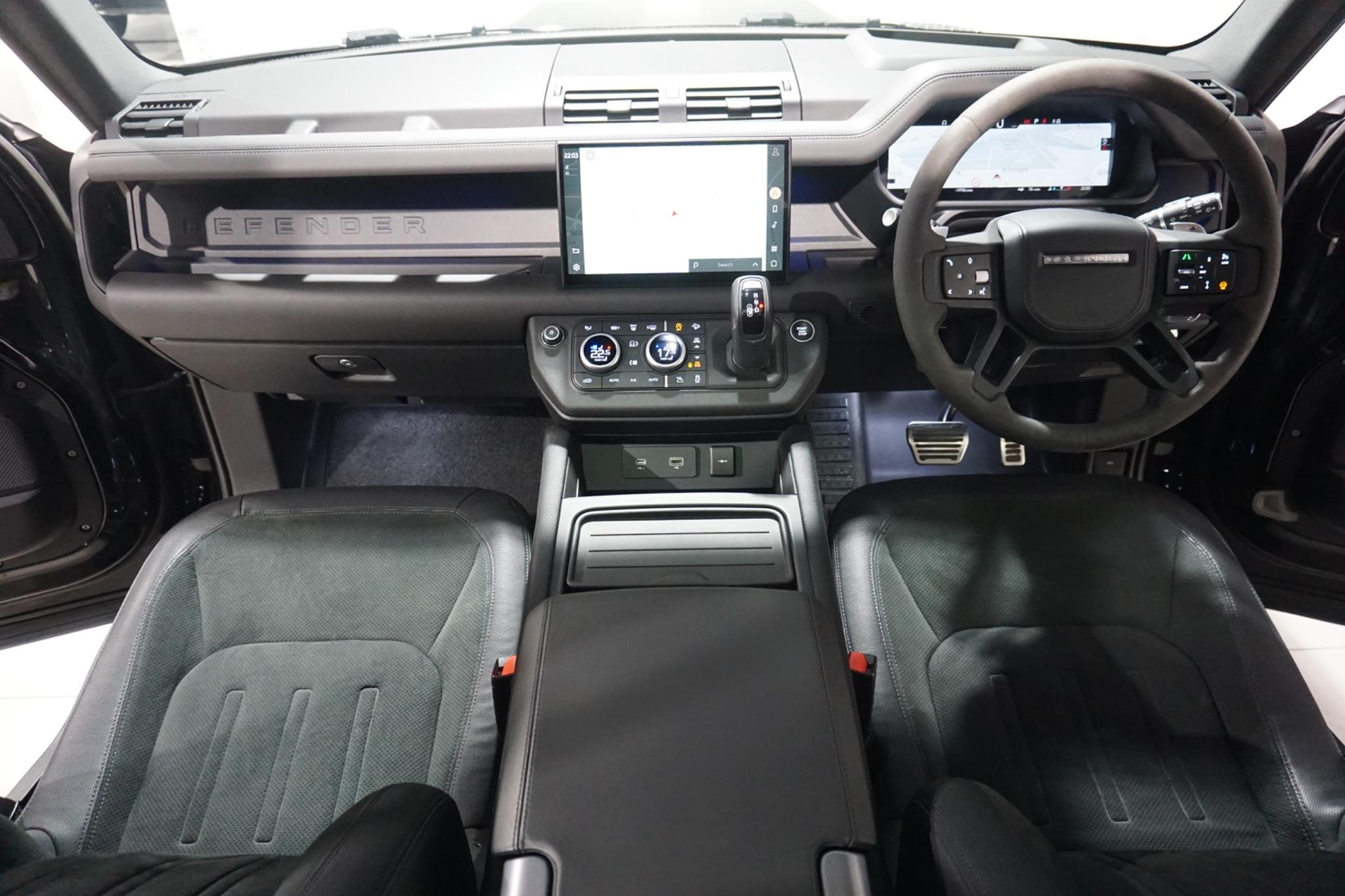 Land Rover Defender 110 5.0 P525 V8 Auto 4WD Euro 6 (s/s) 5dr